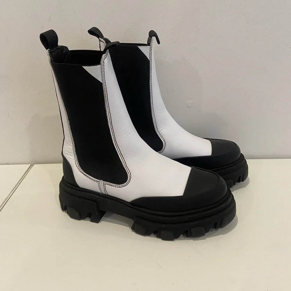 Ganni Leather Chelsea Boot, 36. - Picture 5 of 6
